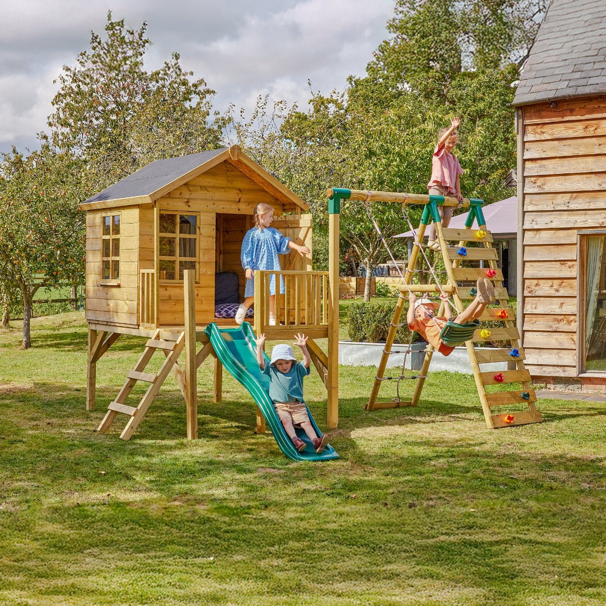 ClassicPlay 5ft Playhouse on Deck with Single Swing, Slide and Climbing Wall